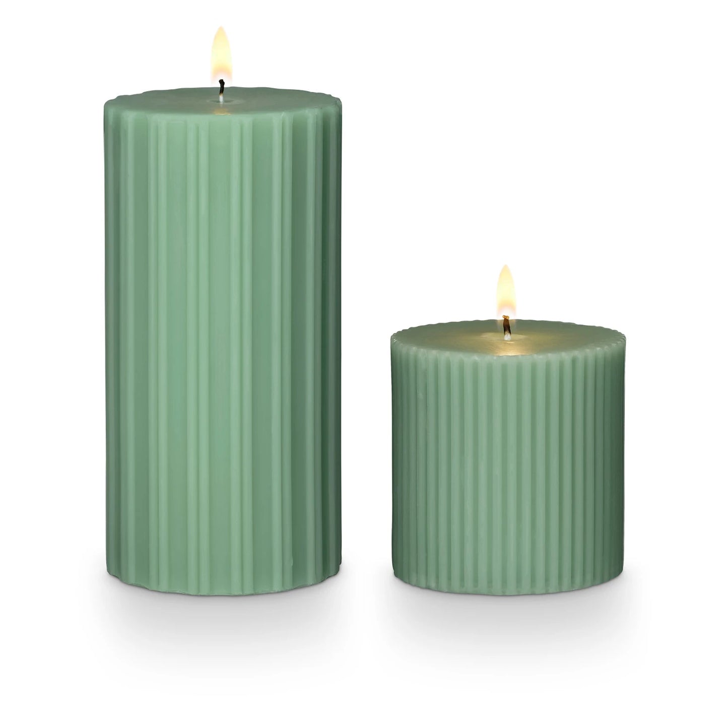 Illume - Medium Fragranced Pillar Candle - Hinoki Sage