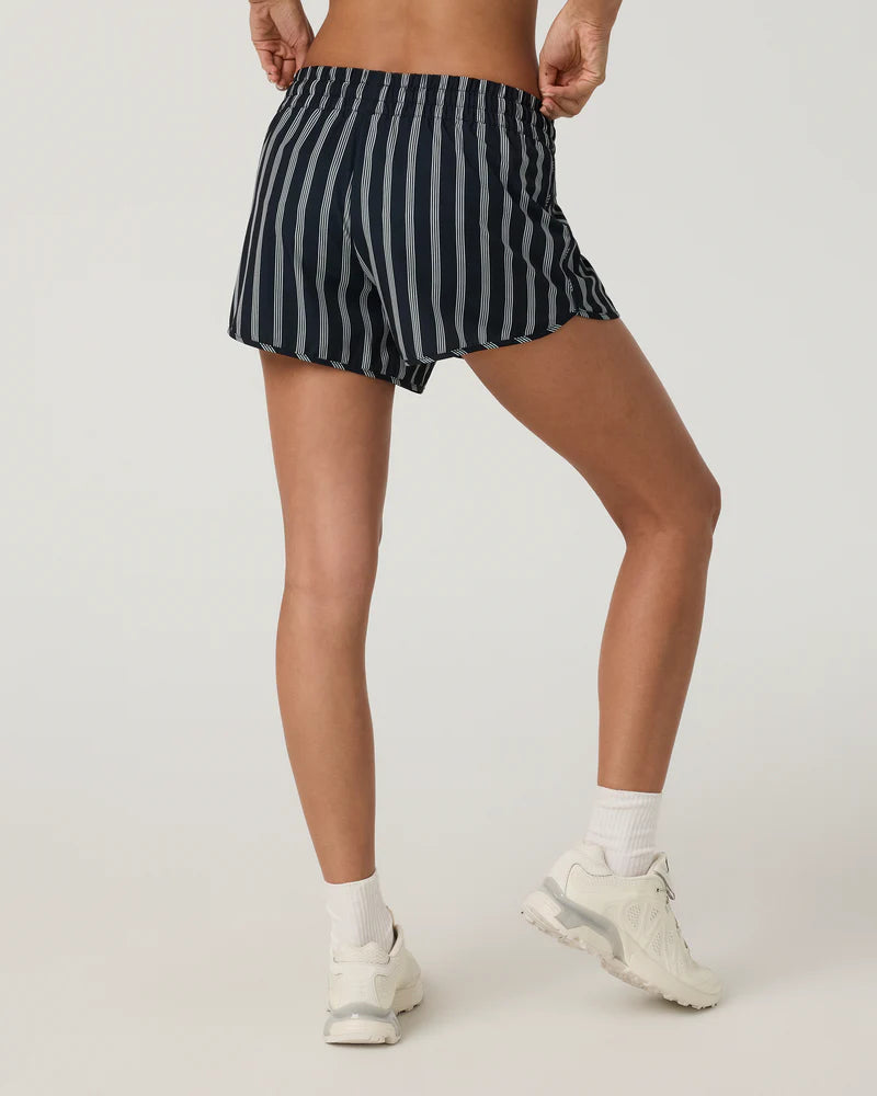Vuori - Clementine 2.0 Short - 2.5" - Ink Bayside Stripe