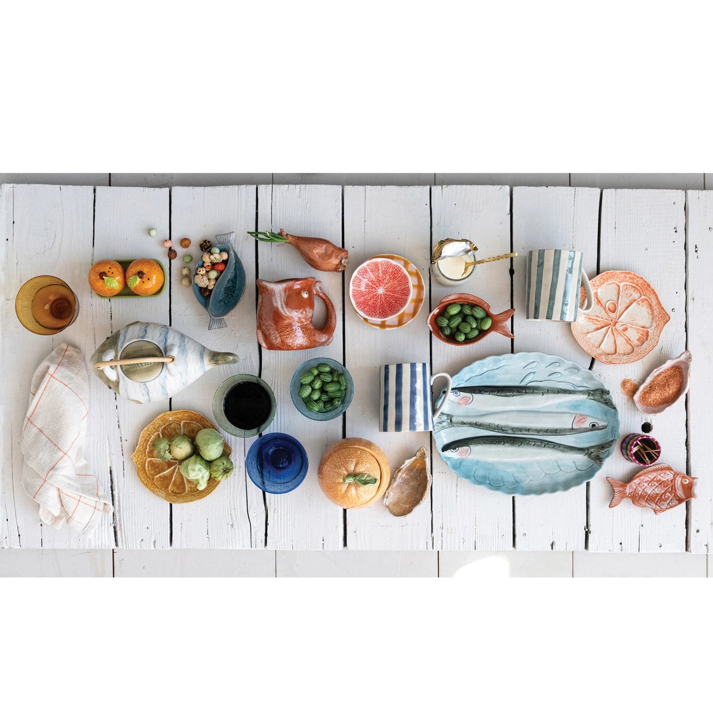 Oval Stoneware Scalloped Plate - 3D Fish