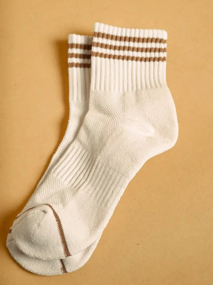 Soft White Ankle Socks - Brown Stripe
