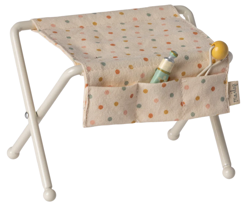 Maileg - Nursery Table, Baby Mouse - Off White