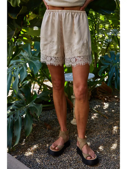 Woven Elastic Waist Short with Lace Trim - Pearl