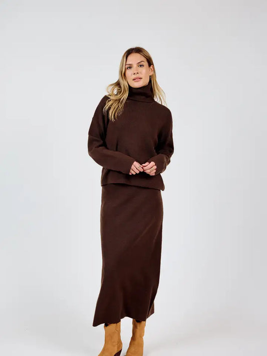 Night Air Turtleneck Sweater & Skirt Set - Chocolate