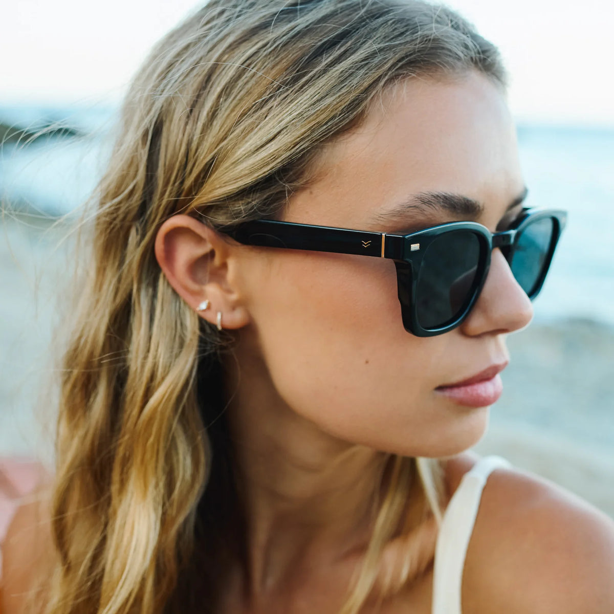 I-SEA - Palmer Women's Sunglasses - Black/Smoke