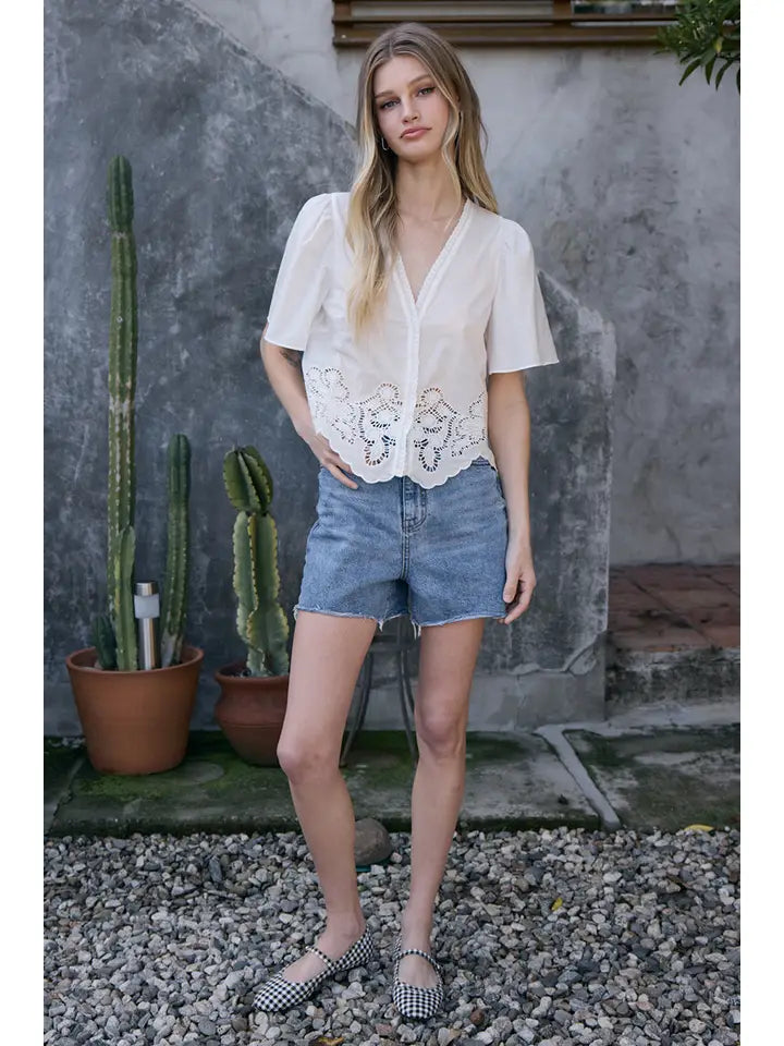 Embroidered Scallop Hem Puff Sleeve Blouse