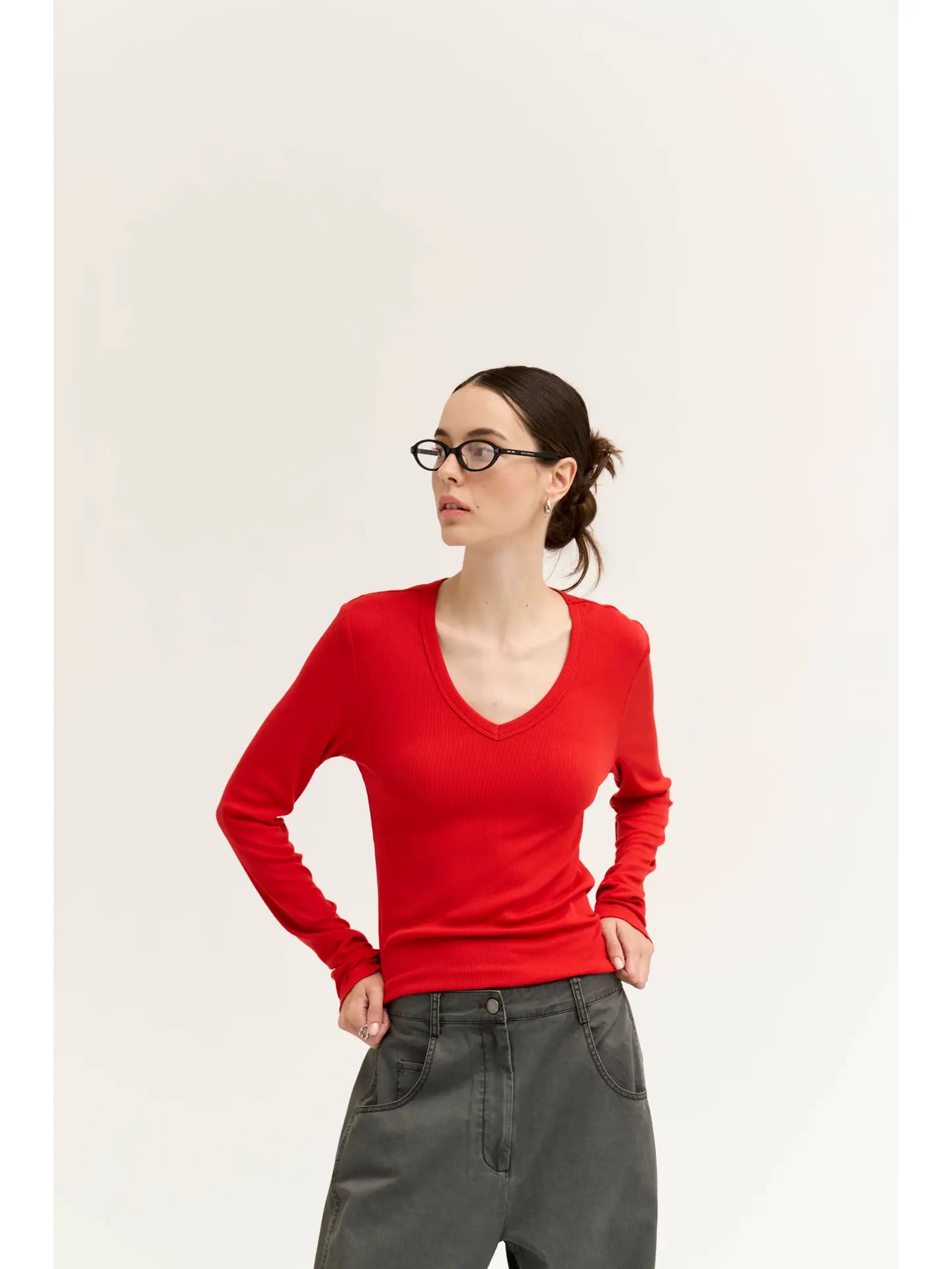 Grade + Gather - Rounded V-Neck Long Sleeve Tee - Bell Pepper