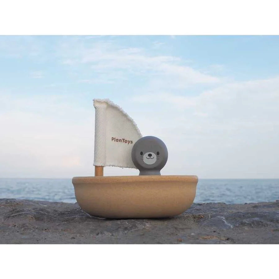 PlanToys - Sailing Boats - Seal