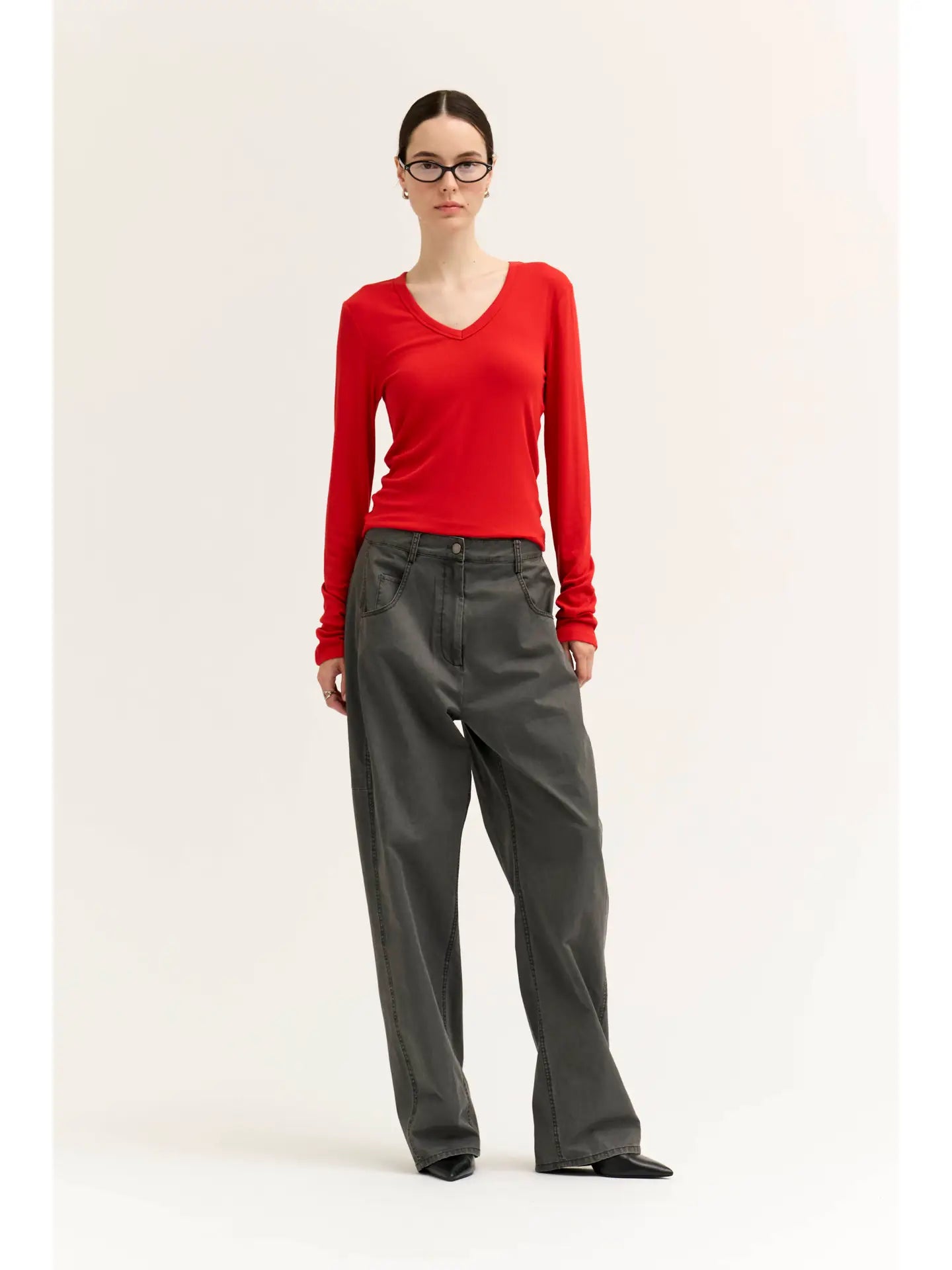 Grade + Gather - Rounded V-Neck Long Sleeve Tee - Bell Pepper