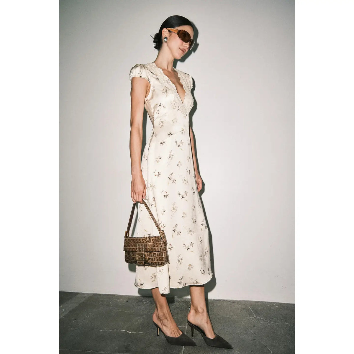 Floral Print Scalloped Lace V-Neck Cap Sleeve Midi Dress - Cream