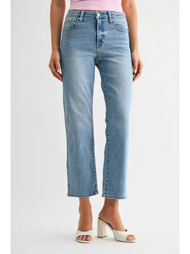 Vintage Straight Jeans - Medium Denim