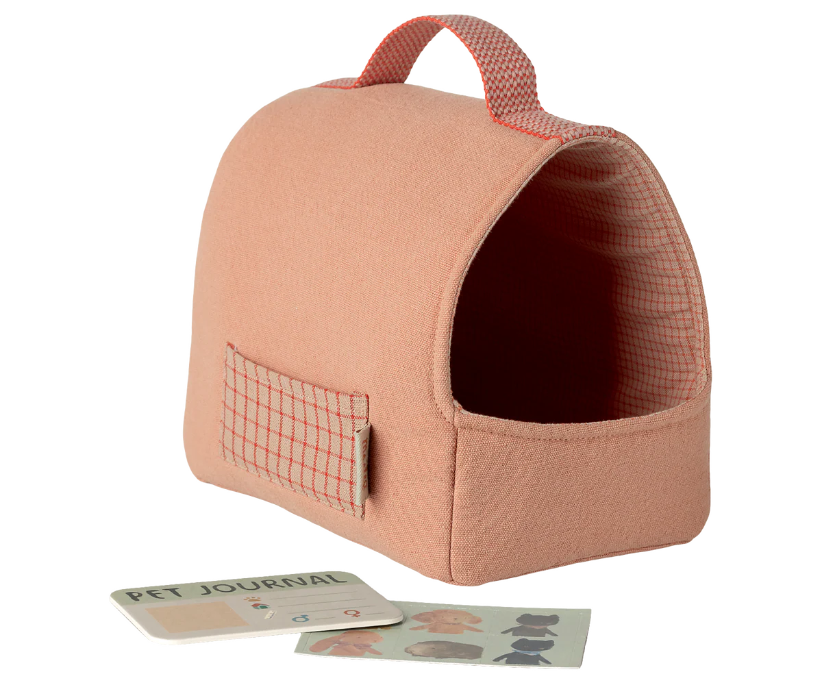 Maileg - Pet Carrier - Coral
