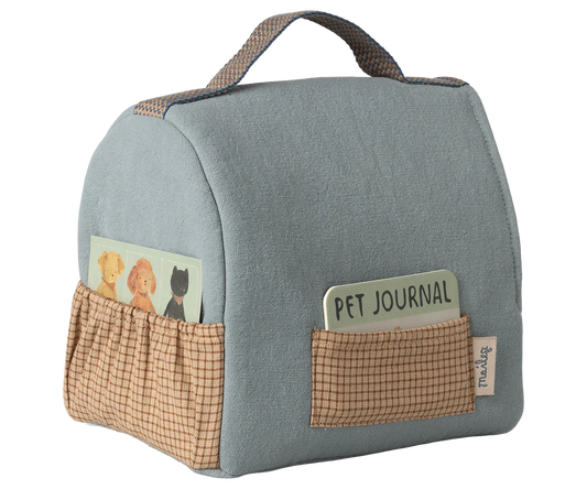 Maileg - Pet Carrier - Dusty Blue