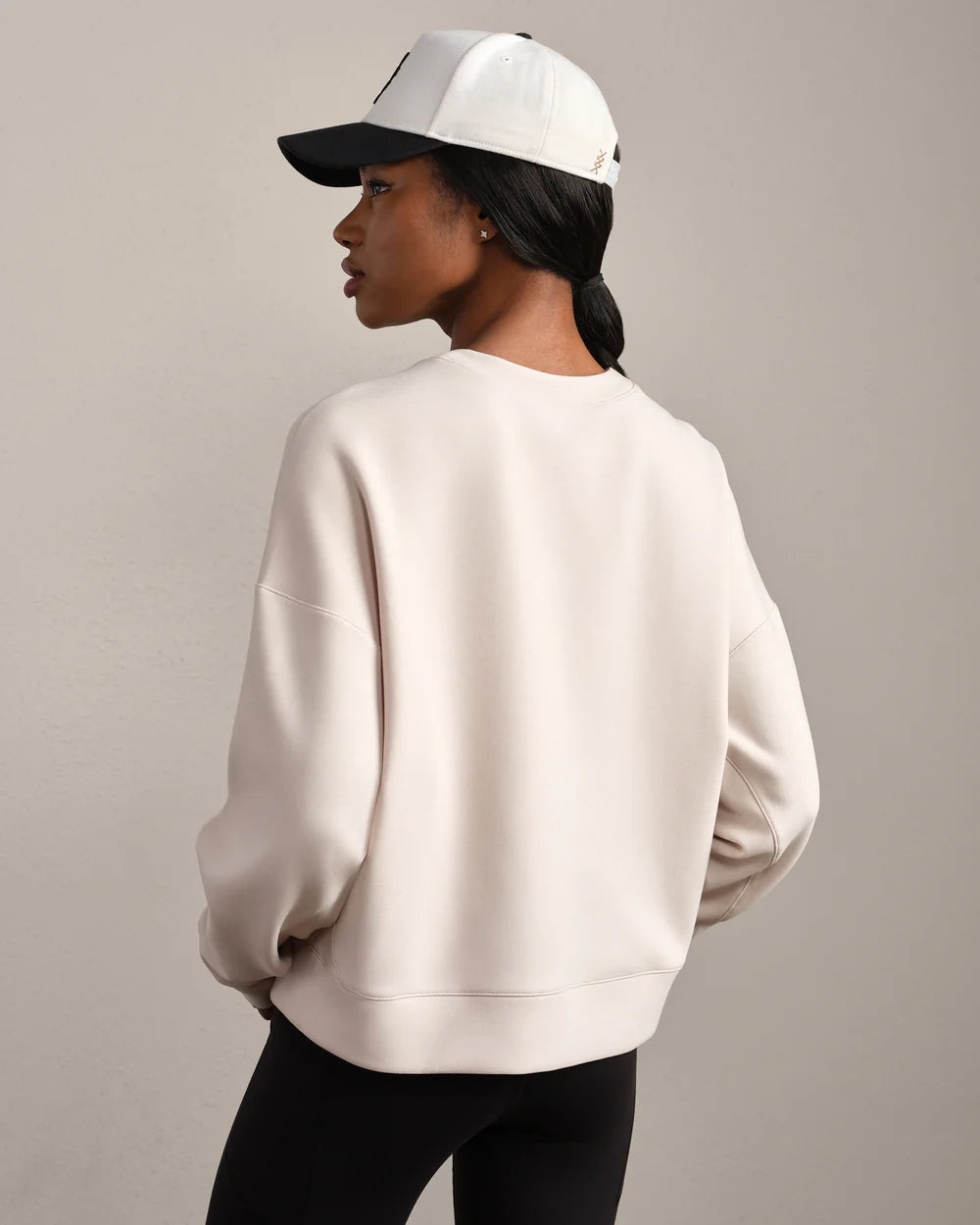 Rhone - DreamGlow Crew Neck - Sand