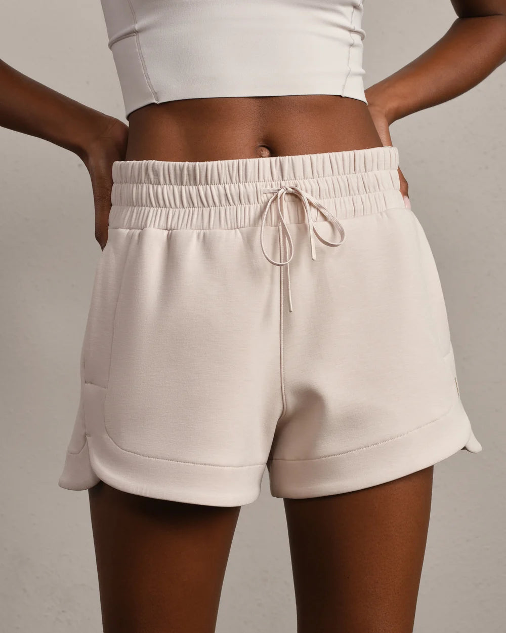 Rhone - DreamGlow Short 3" - Sand