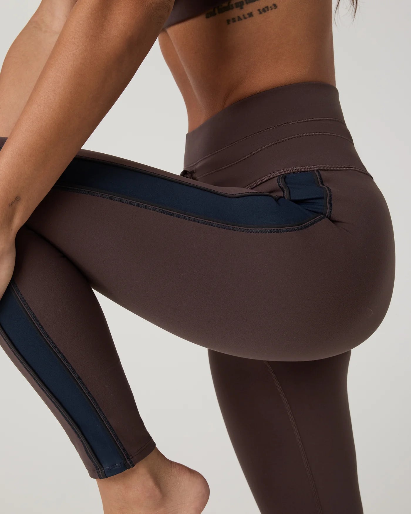 Vuori - Daily Track Legging - French Roast