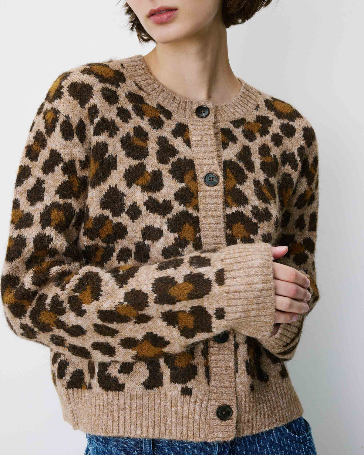 Agnes Cardigan - Leo