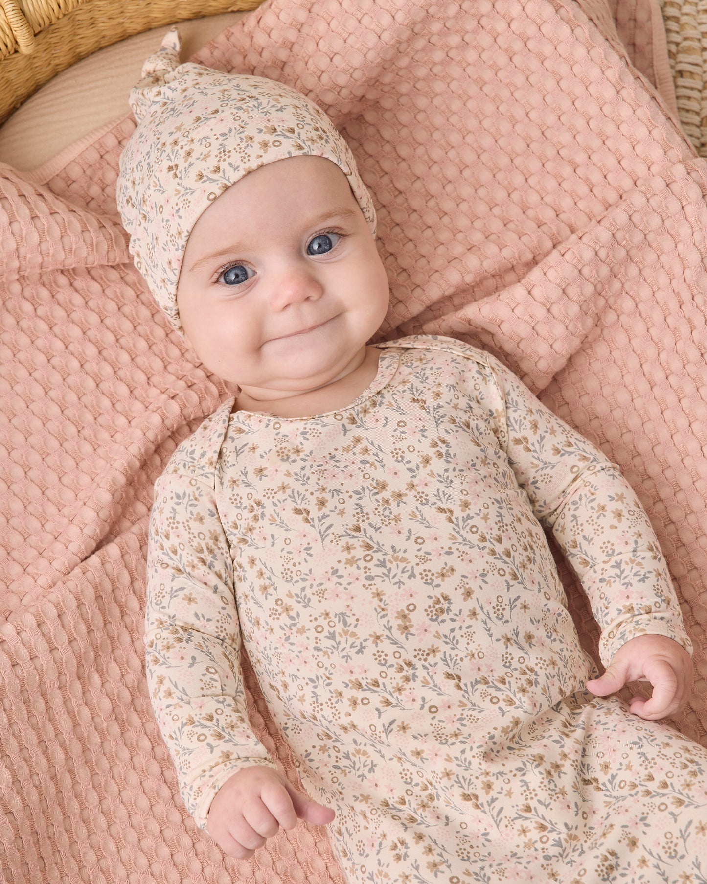 Quincy Mae - Bamboo Baby Gown + Hat set - Bloom