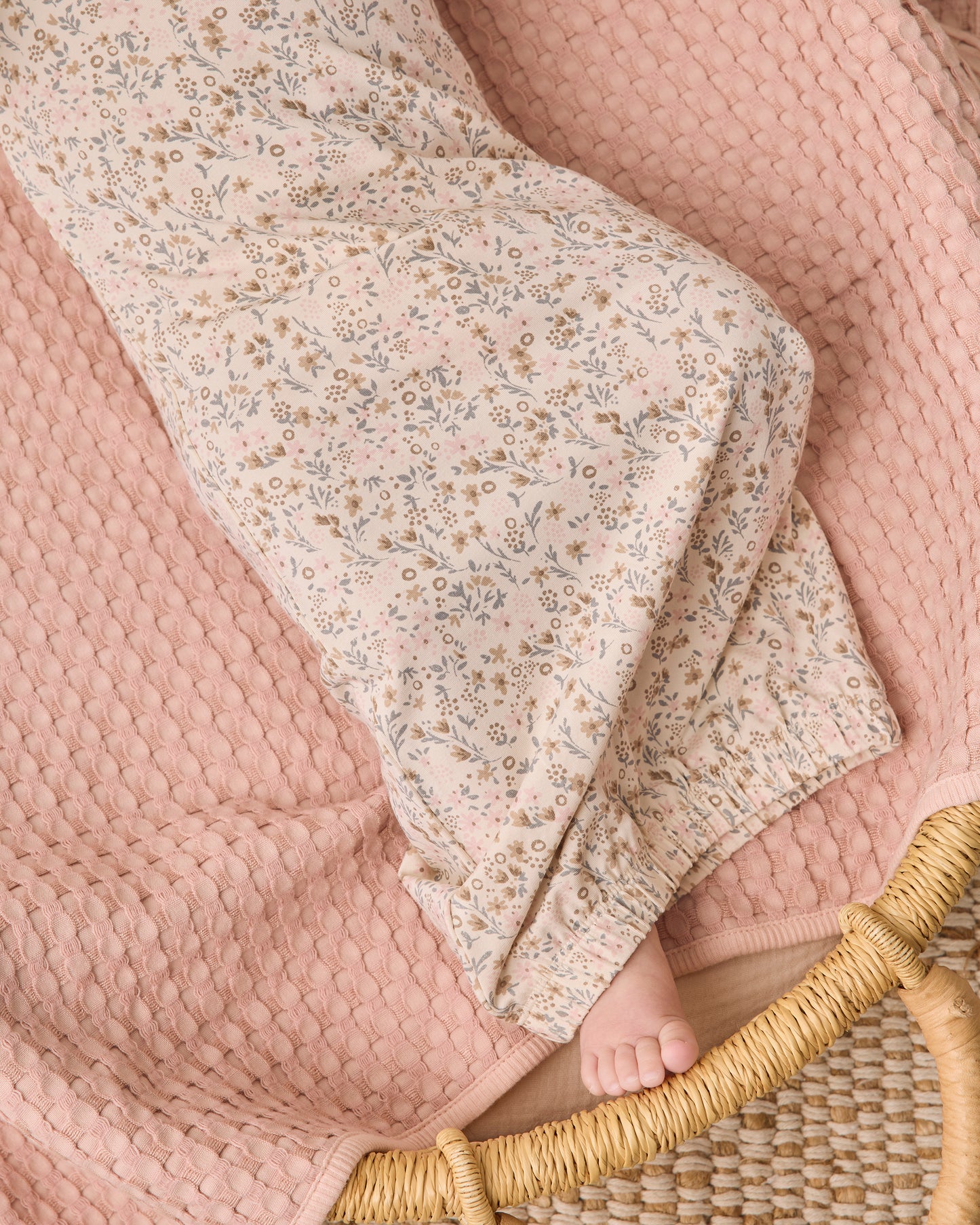 Quincy Mae - Bamboo Baby Gown + Hat set - Bloom