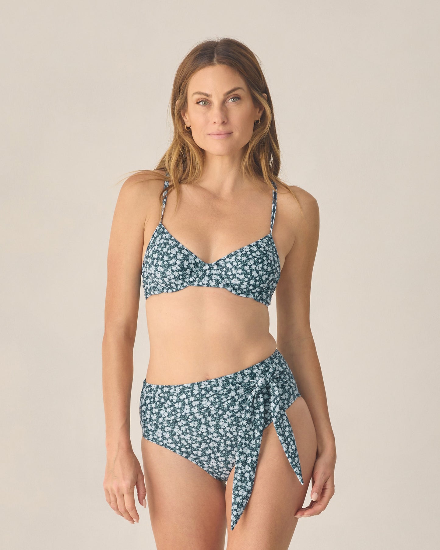 Rylee + Cru - Women's Underwire Bikini Top - Navy Floral
