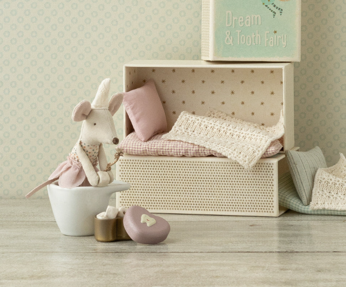 Maileg - Tooth Fairy Mouse, Little Sister in Matchbox