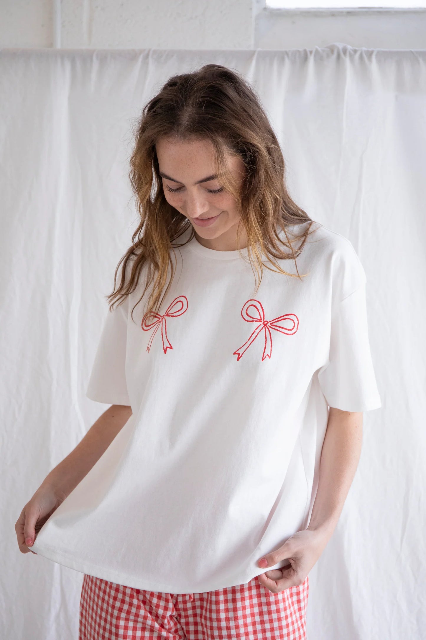 Relaxed Ribbon Tee - Ivory + Red