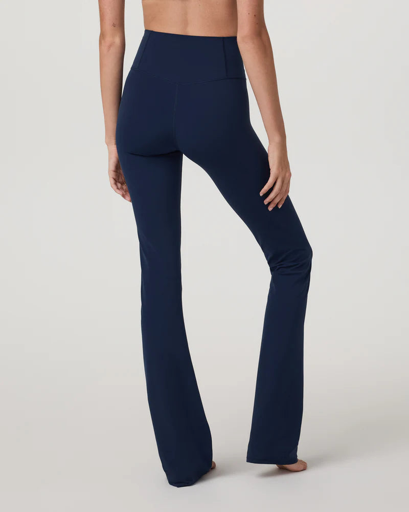Vuori - All The Feels Slim Flare - Blue Coast Heather