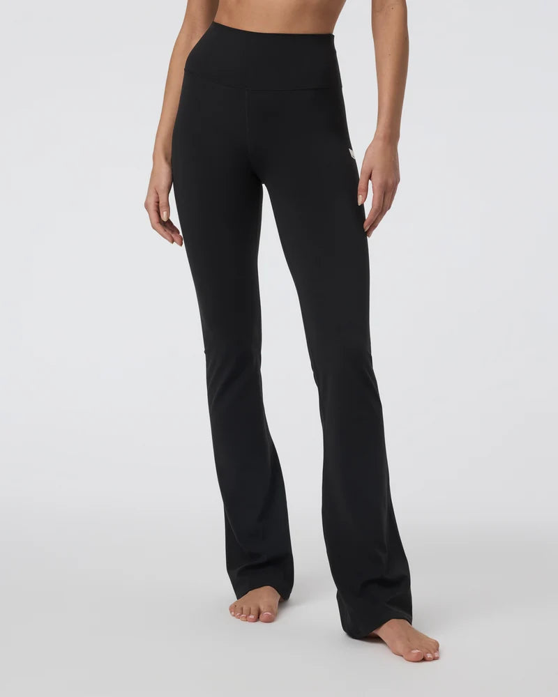 Vuori - All The Feels Slim Flare - Black