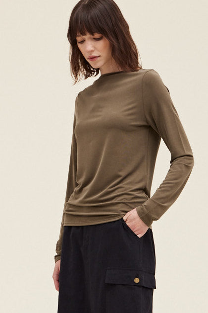 Grade + Gather - Boat Neck Tee - Dusty Olive