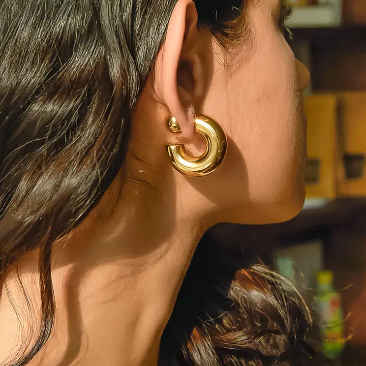 Fernanda 16K Non-Tarnish Hoop Earring - Gold