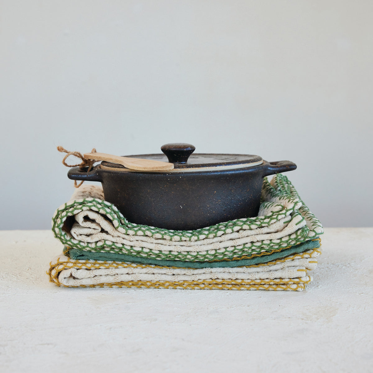 Stoneware Brie Baker with Bamboo Spreader - Dark Blue