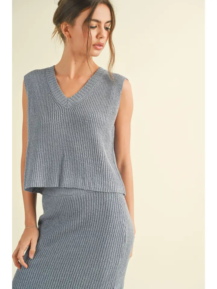 Knitted Midi Skirt and Vest - Blue