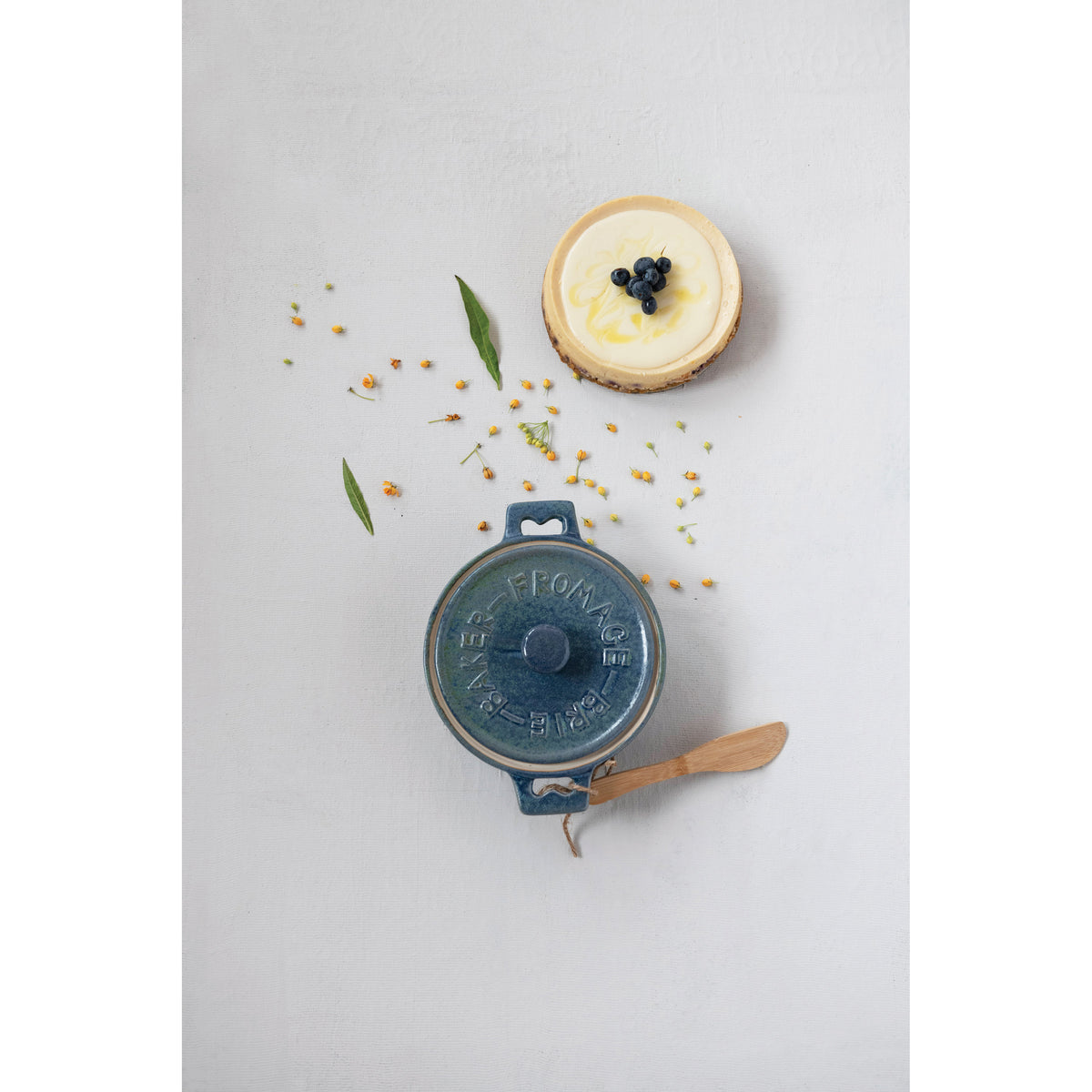 Stoneware Brie Baker with Bamboo Spreader - Blue