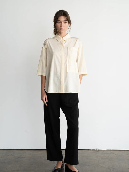 High-Rise Tapered Trousers with Pleats - Black