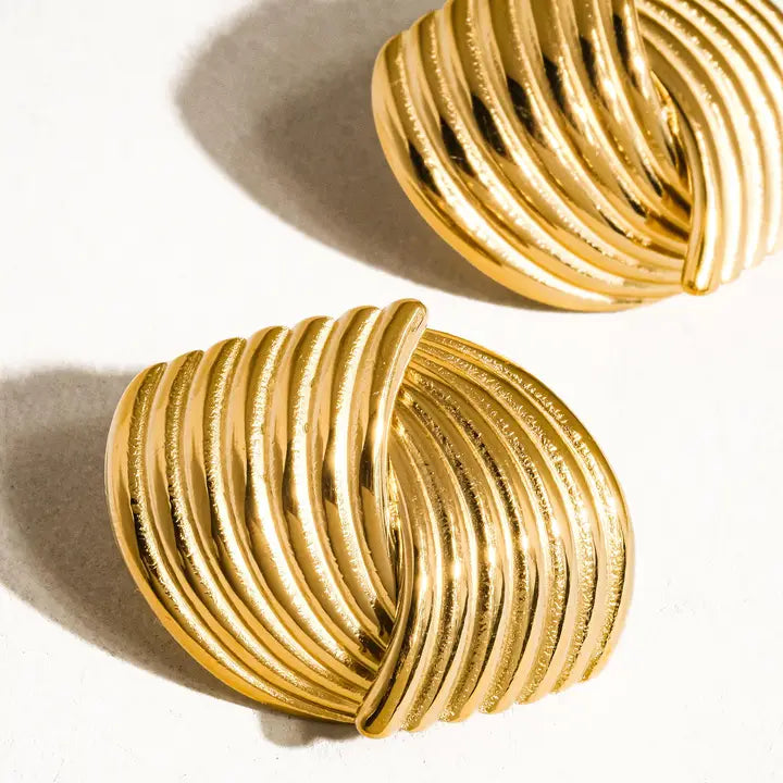 Athens 18K Non-Tarnish Wavy Studs - Gold