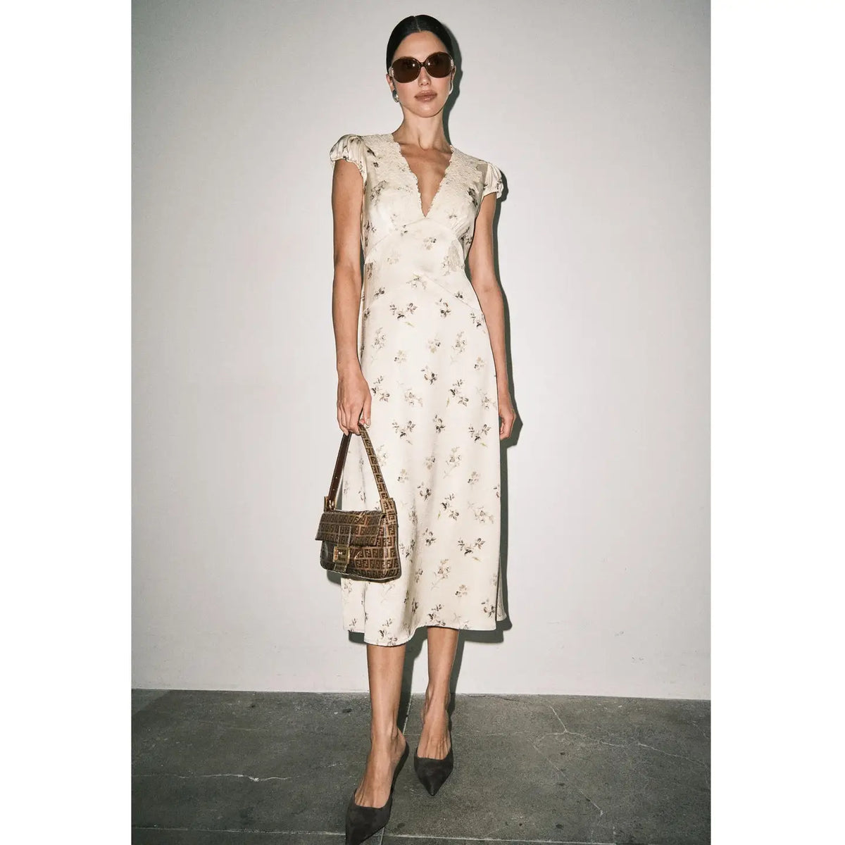 Floral Print Scalloped Lace V-Neck Cap Sleeve Midi Dress - Cream