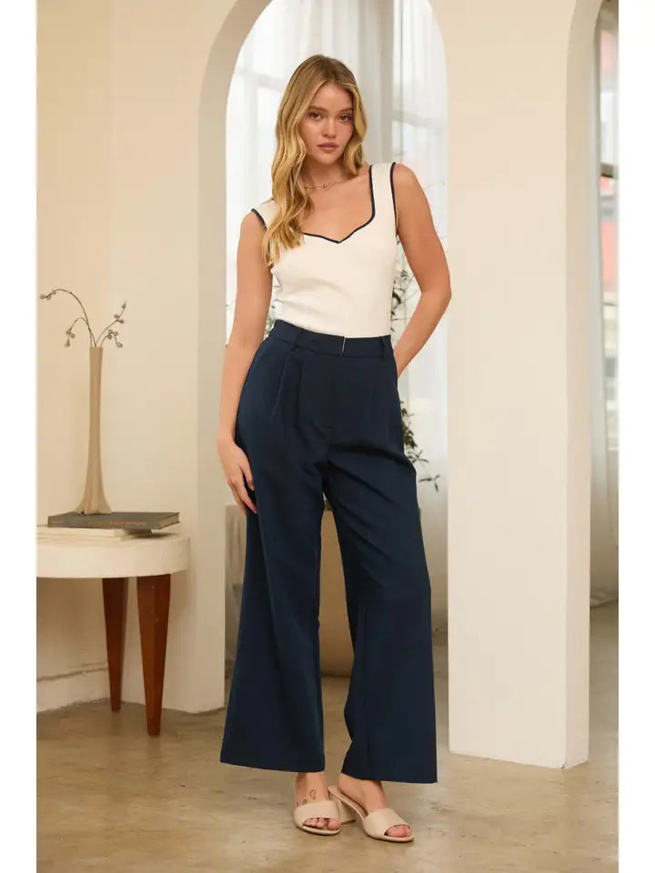 Pintucked Straight Leg Pant - Navy