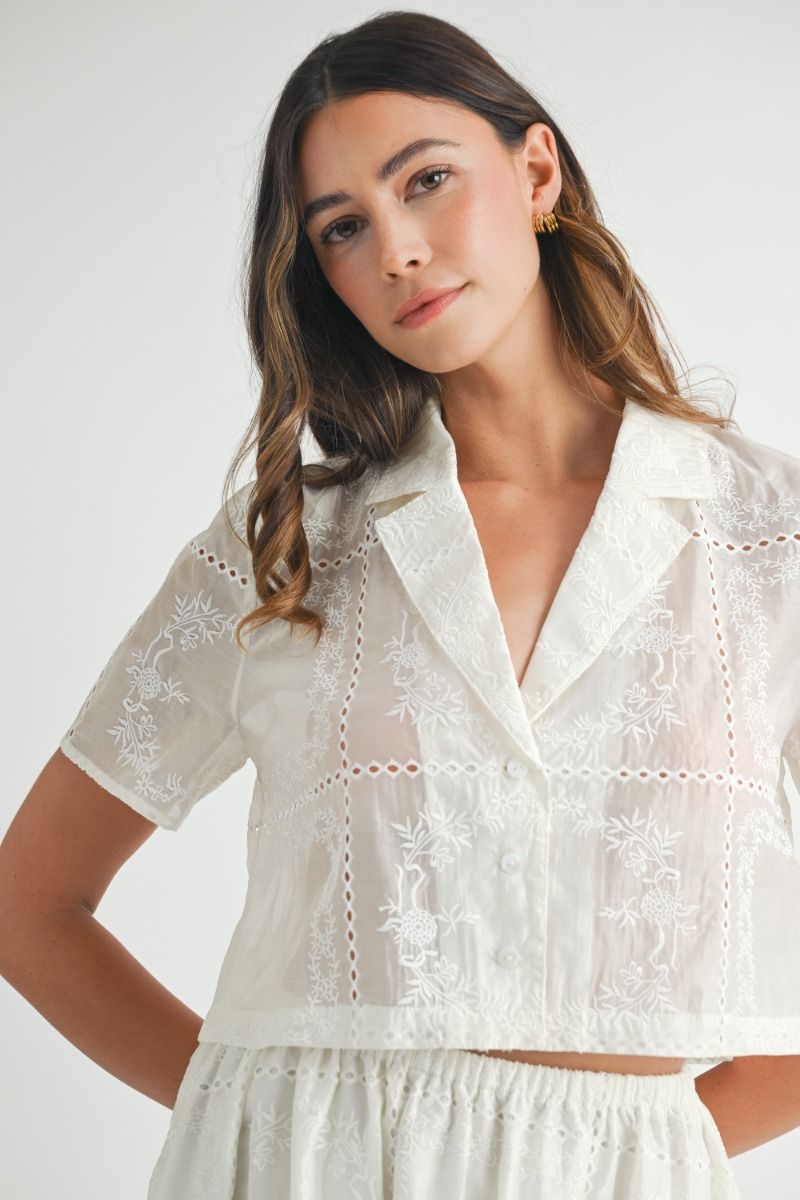 Eyelet Short Sleeve Patchwork Collared Crop Shirt - Off White