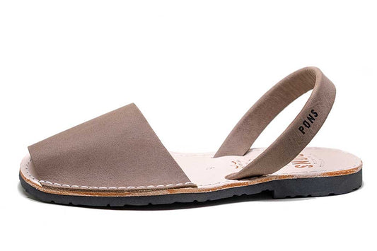 Avarcas Pons - Women’s Classic Style - Taupe